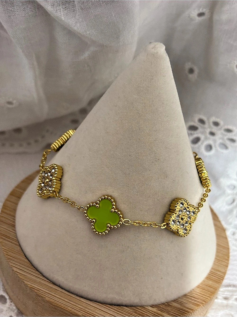 Clover Charm Bracelet in K18 stamped Gold & Green